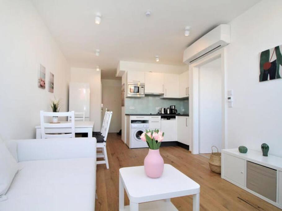 City-Center Rooftop-Apartment Виена Екстериор снимка
